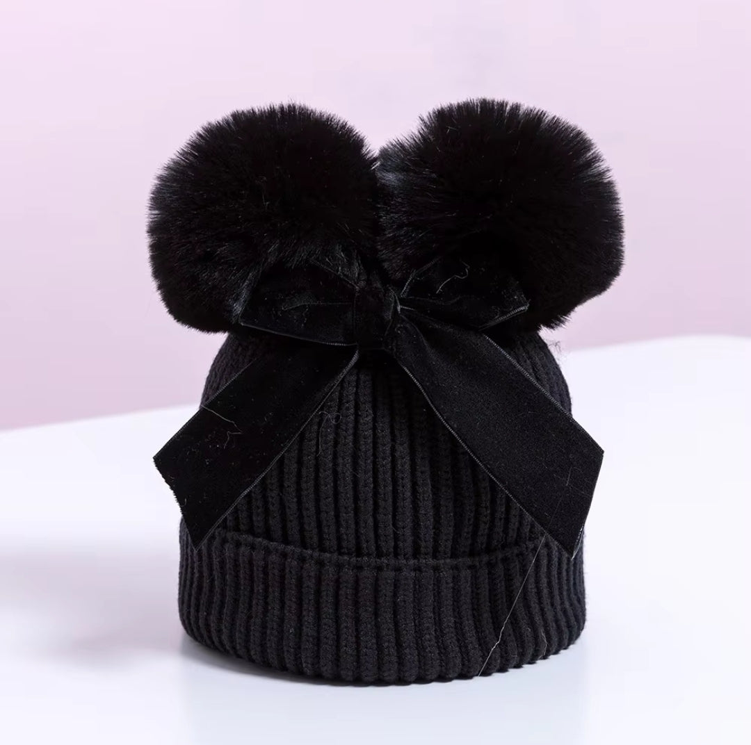 Pom Pom Bow Beanie